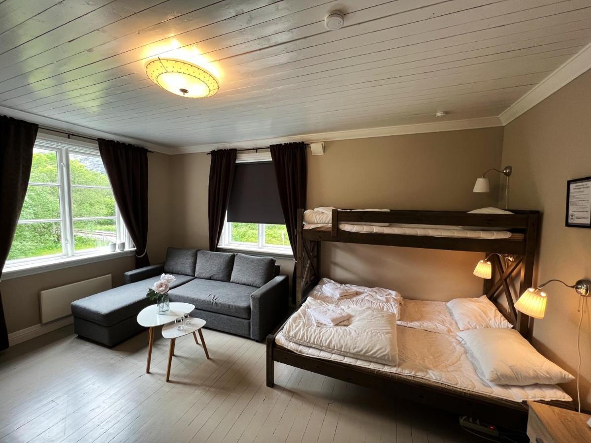 Trollveggen Stasjon Hotel Andalsnes Exterior photo